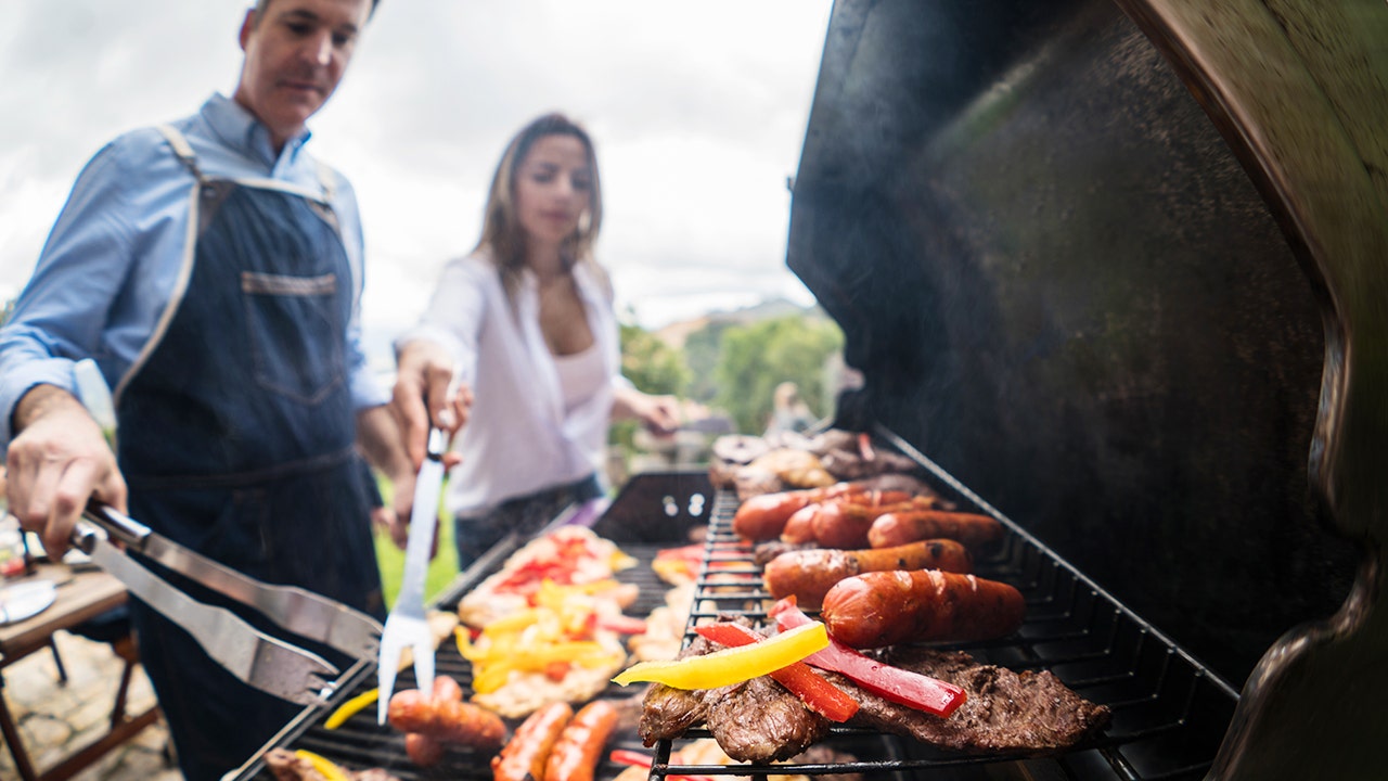 Record high prices threaten Memorial Day plans | Fox Business